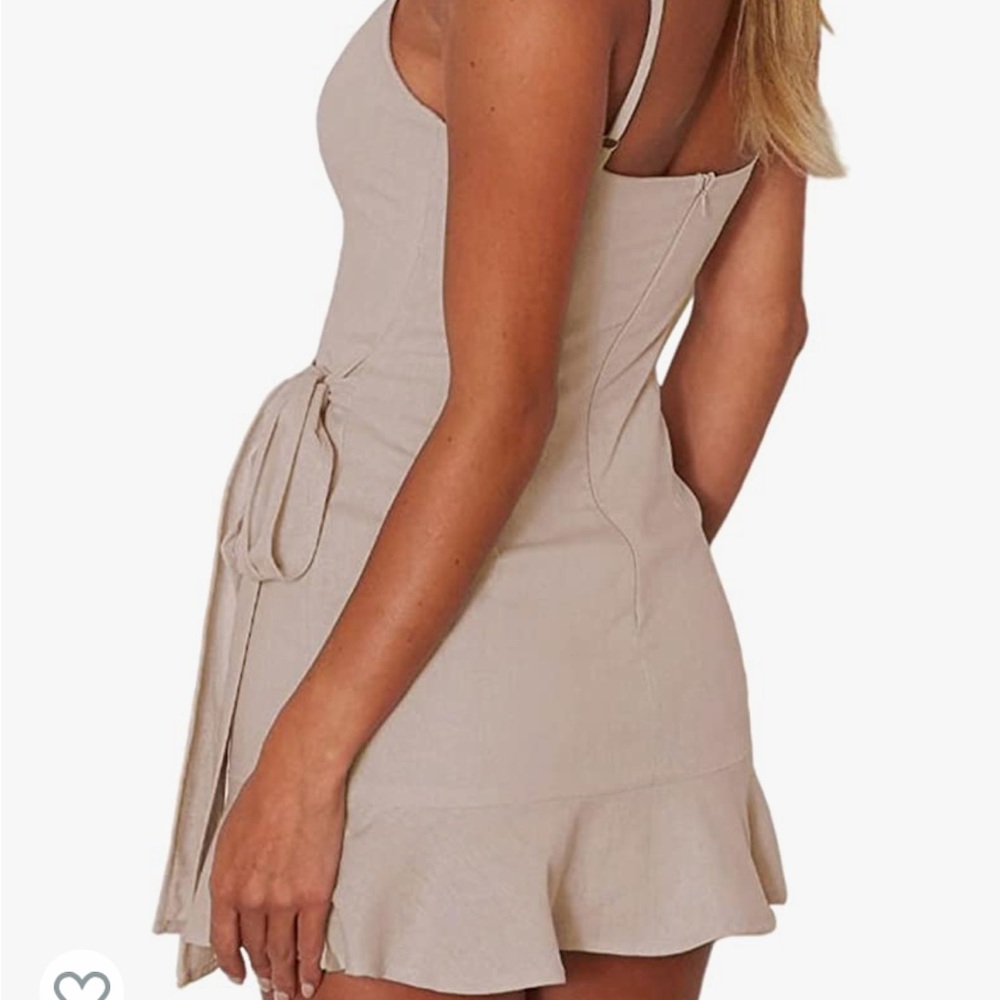 Dress/romper brand new never worn. Amazon won’t take the return need it gone
